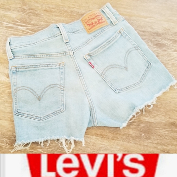 Levi's Women's High Rise Denim Jean Shorts Frayed Cut off EUC High Waist sz 26 - Picture 1 of 11